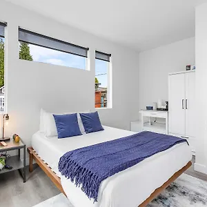 https://dragonstone-sweet-suite.seattlehotelsites.com
